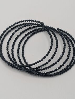 Black Spinel Wrap Bracelet. NWT.